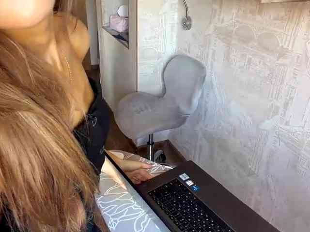 ChariseSchonhardt webcam