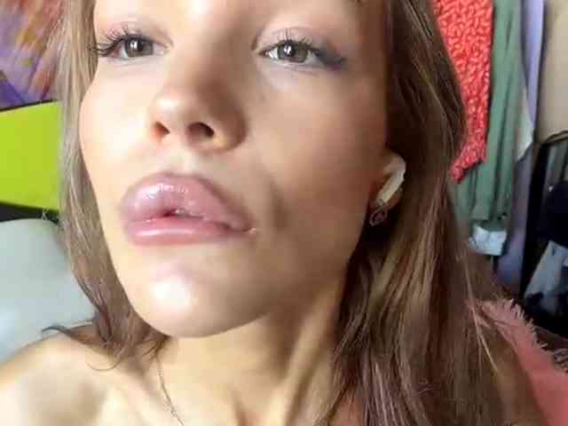 ChariseSchonhardt webcam