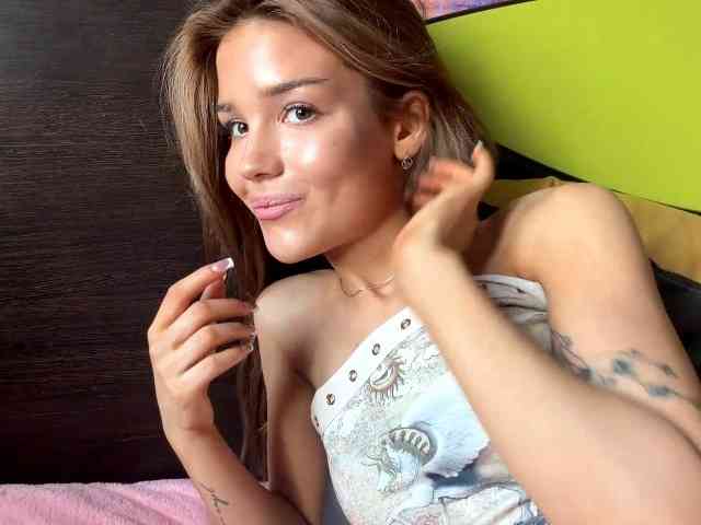 ChariseSchonhardt webcam