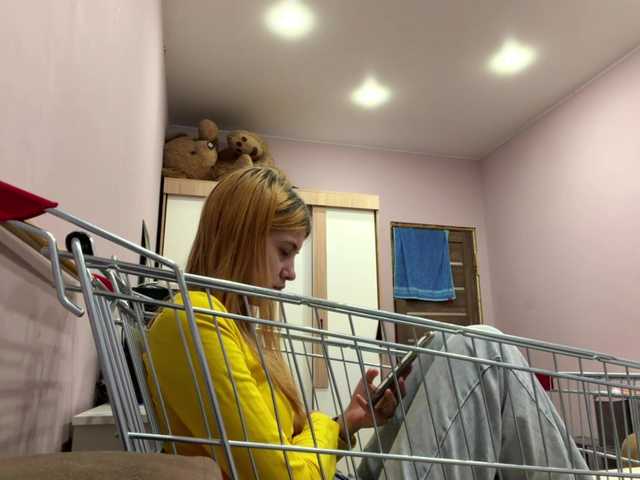 PorscheMazeratti live cam on BongaCams