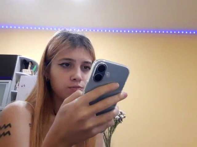 PorscheMazeratti live cam on BongaCams