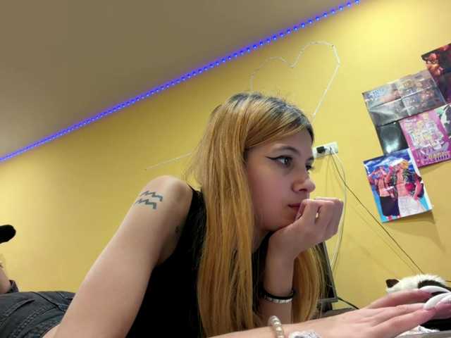PorscheMazeratti live cam on BongaCams