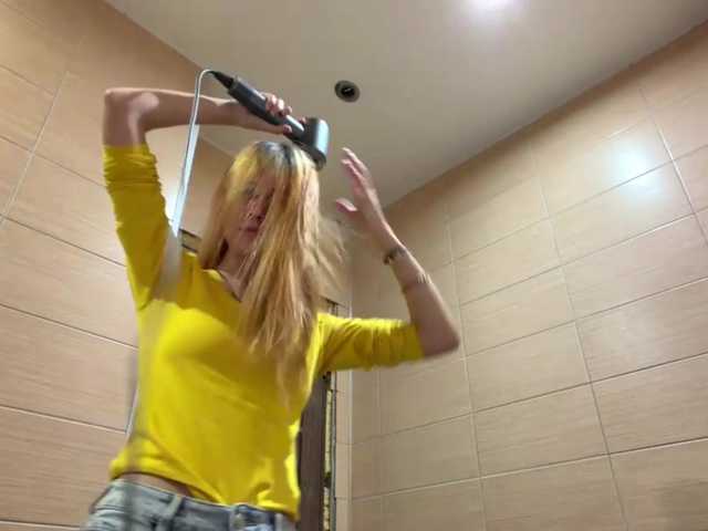 PorscheMazeratti live cam on BongaCams