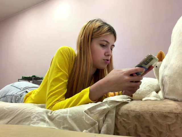 PorscheMazeratti live cam on BongaCams