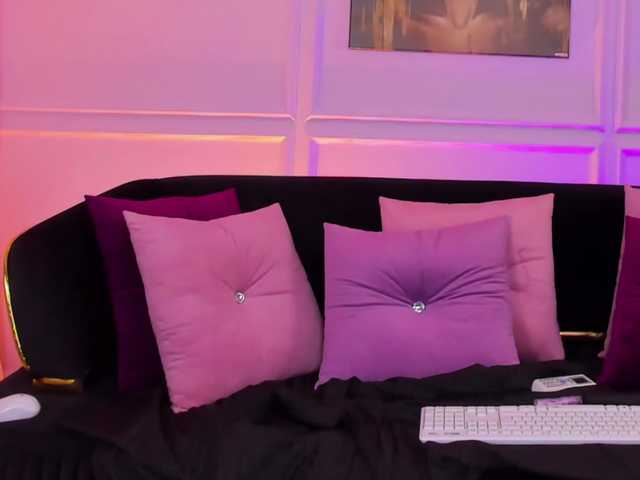 IvyClover live cam on BongaCams