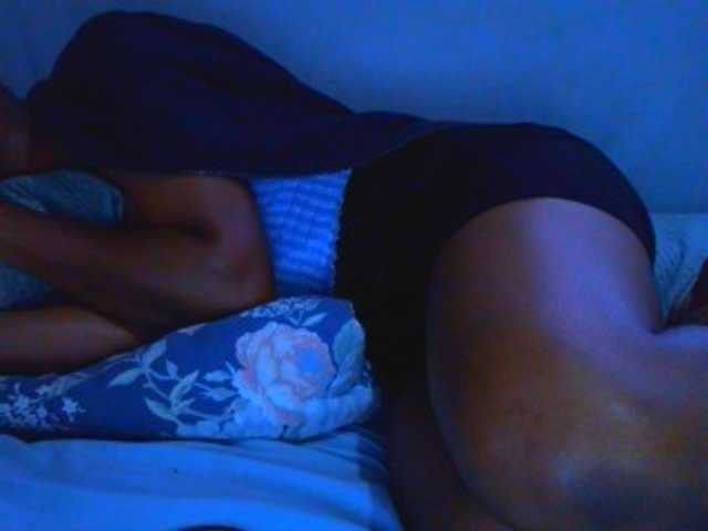 Ebonyslander live cam on BongaCams
