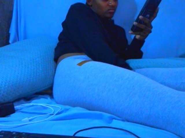 Ebonyslander live cam on BongaCams