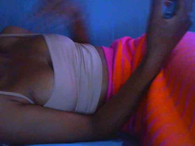 Ebonyslander webcam