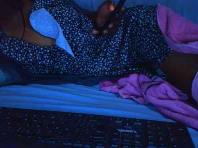 Ebonyslander webcam