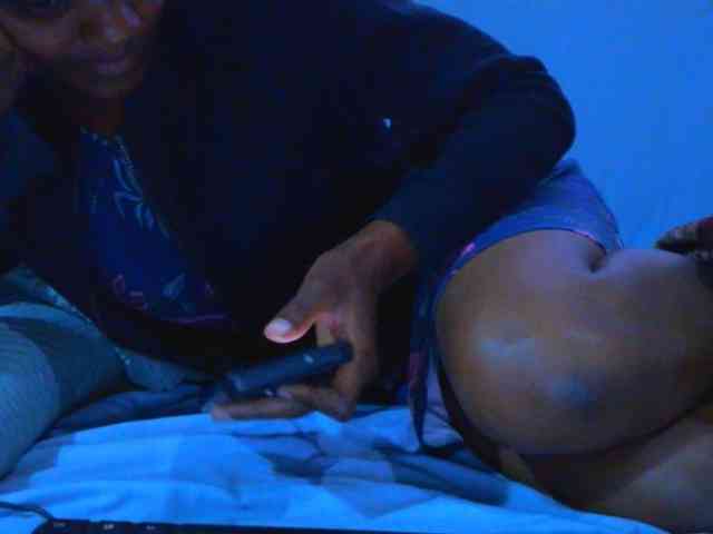 Ebonyslander webcam