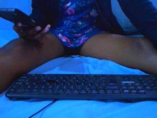 Ebonyslander webcam