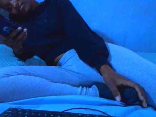 Ebonyslander webcam