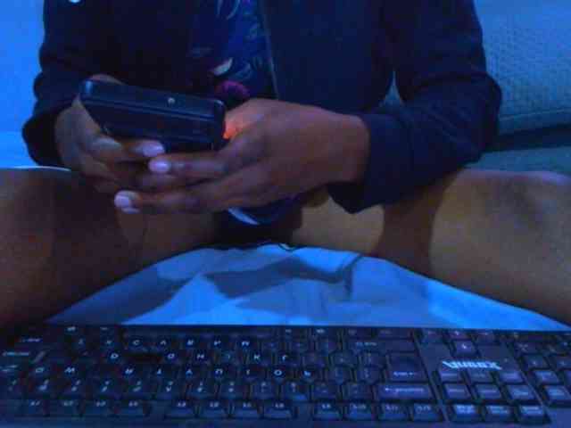 Ebonyslander webcam