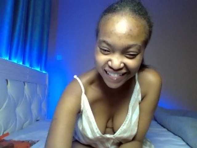 Hot-sexy-angel live cam on BongaCams
