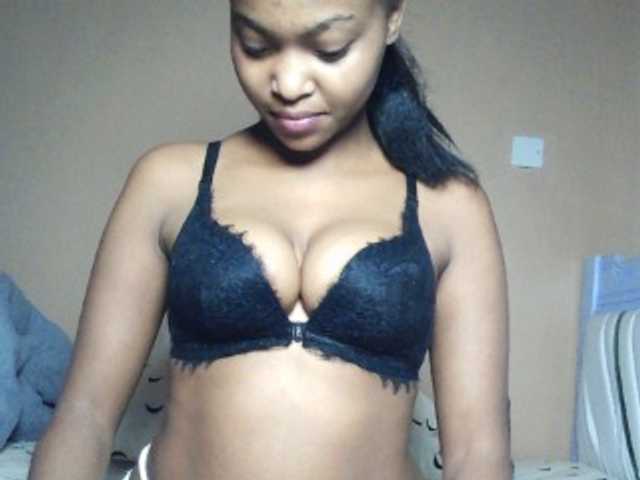 Hot-sexy-angel live cam on BongaCams