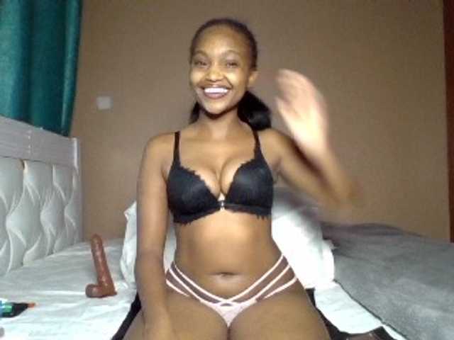 Hot-sexy-angel live cam on BongaCams