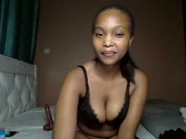 Hot-sexy-angel live cam on BongaCams