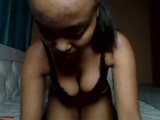 Hot-sexy-angel live cam on BongaCams