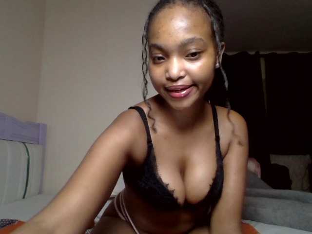 Hot-sexy-angel live cam on BongaCams