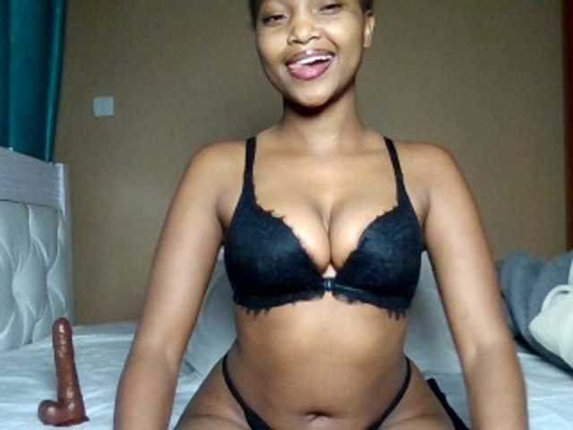 Hot-sexy-angel live cam on BongaCams