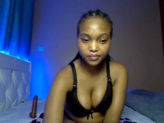 Hot-sexy-angel live cam on BongaCams