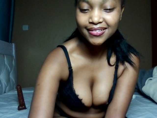 Hot-sexy-angel live cam on BongaCams