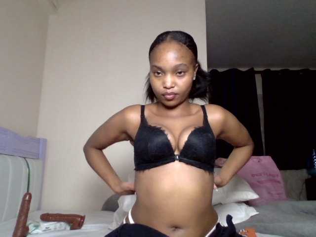 Hot-sexy-angel live cam on BongaCams