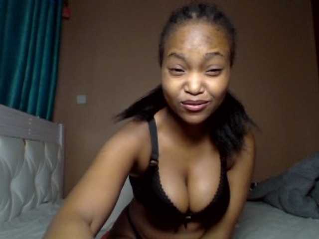 Hot-sexy-angel live cam on BongaCams