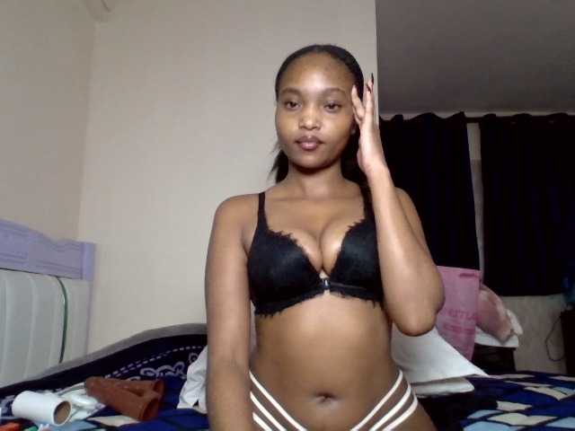 Hot-sexy-angel live cam on BongaCams