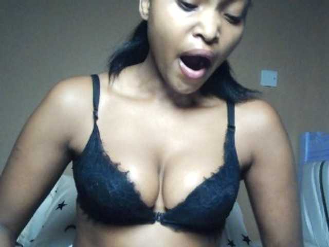 Hot-sexy-angel live cam on BongaCams