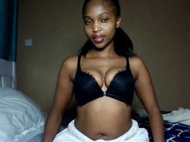 Hot-sexy-angel live cam on BongaCams