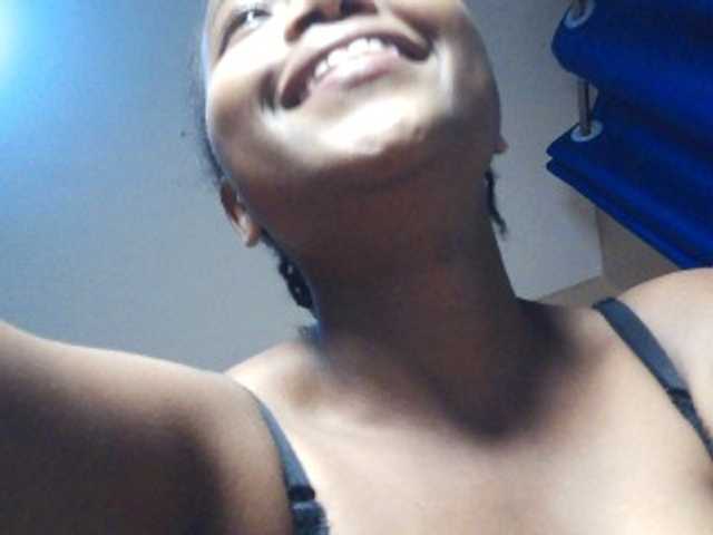 Hot-sexy-angel live cam on BongaCams