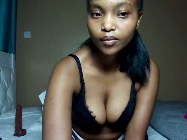 Hot-sexy-angel live cam on BongaCams