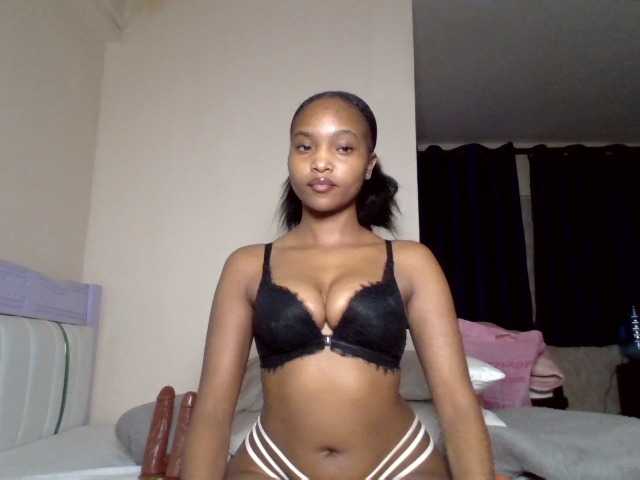 Hot-sexy-angel live cam on BongaCams