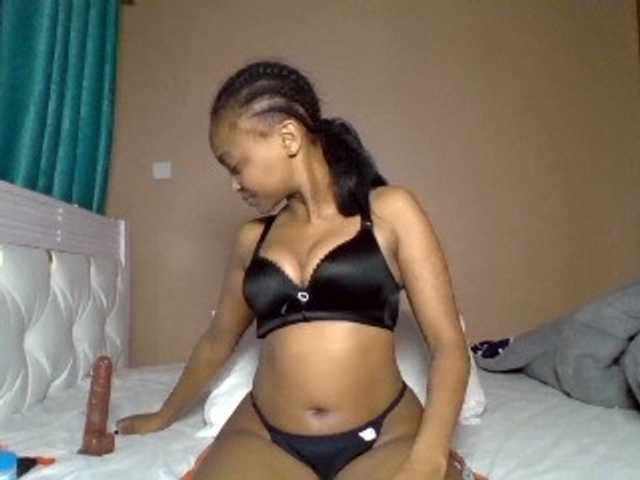 Hot-sexy-angel live cam on BongaCams