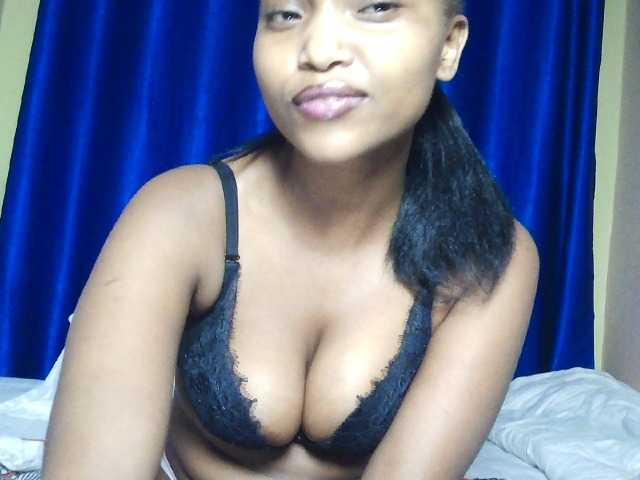 Hot-sexy-angel live cam on BongaCams