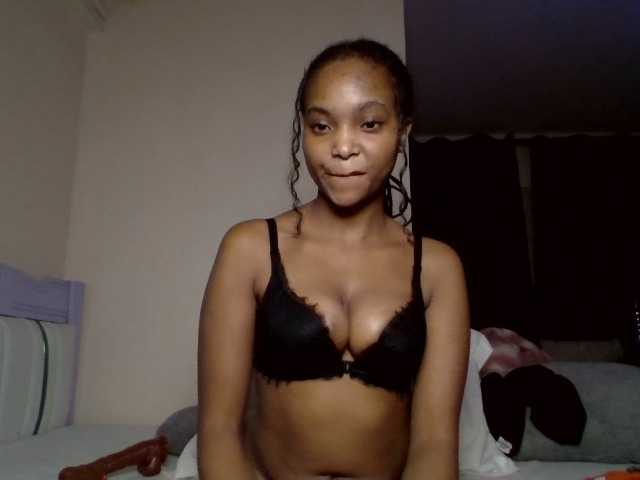 Hot-sexy-angel live cam on BongaCams