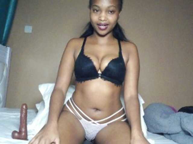 Hot-sexy-angel live cam on BongaCams