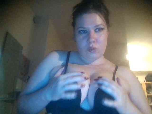Femme191 webcam