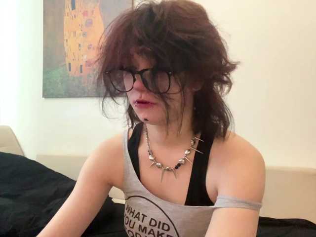 FinnyMonson live cam on BongaCams