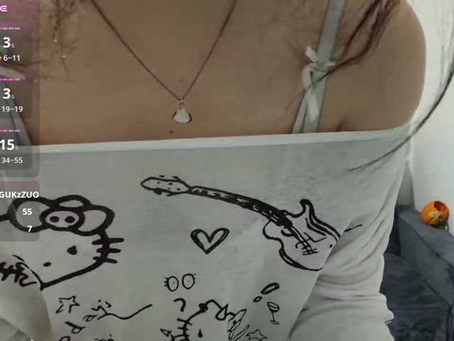 KiraFiren live cam on BongaCams
