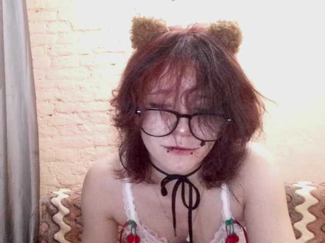 FinnyMonson live cam on BongaCams