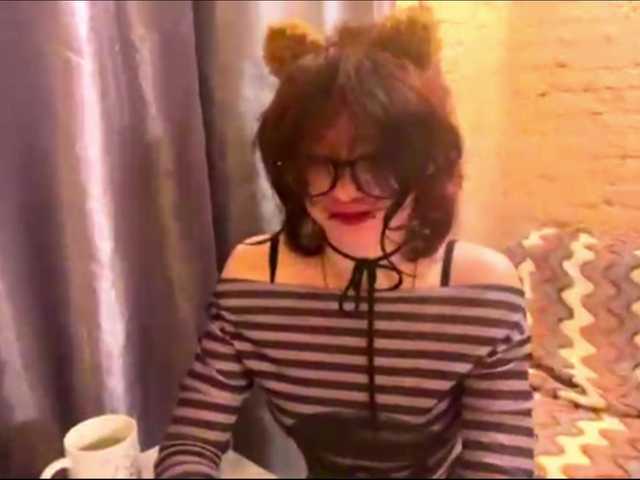 FinnyMonson live cam on BongaCams
