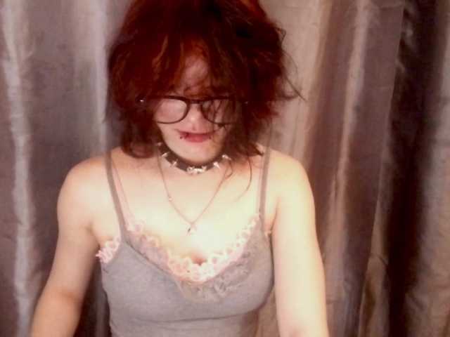 FinnyMonson live cam on BongaCams