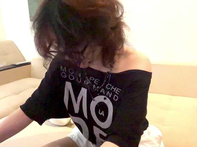 FinnyMonson live cam on BongaCams