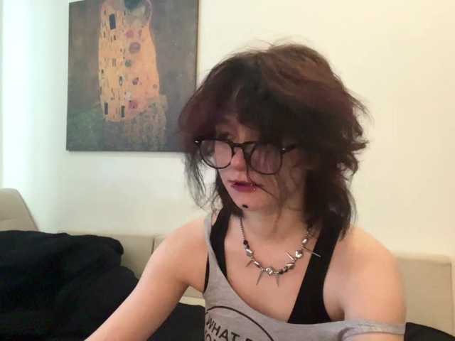 FinnyMonson live cam on BongaCams