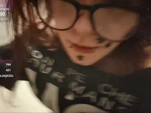 MilaRoshen live cam preview