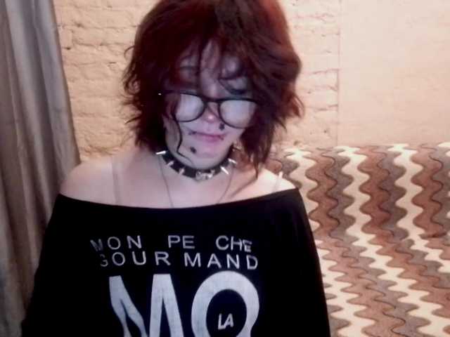 FinnyMonson live cam on BongaCams