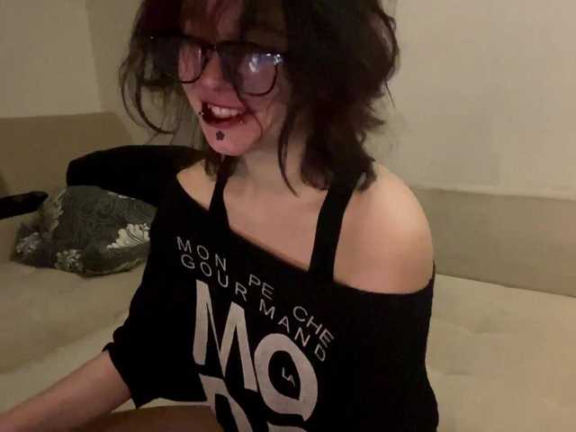FinnyMonson live cam on BongaCams
