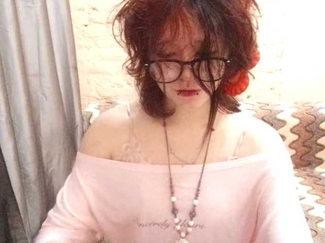 FinnyMonson live cam on BongaCams